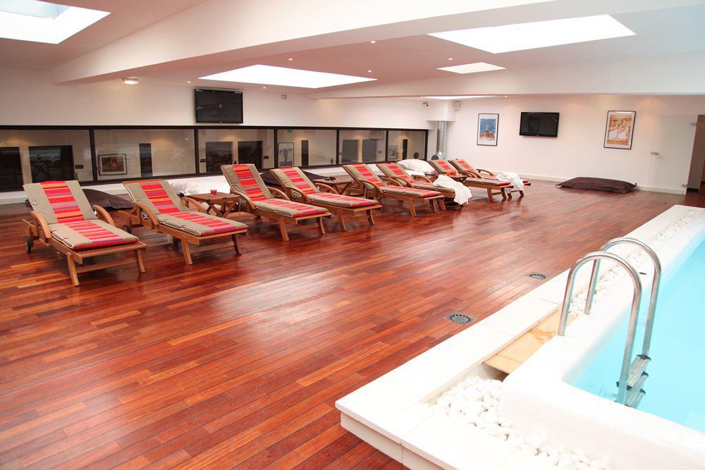 Zenia Hotel & Spa Cambrai Dış mekan fotoğraf