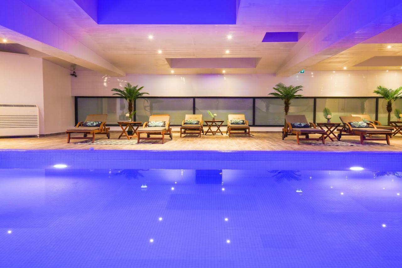 Zenia Hotel & Spa Cambrai Dış mekan fotoğraf